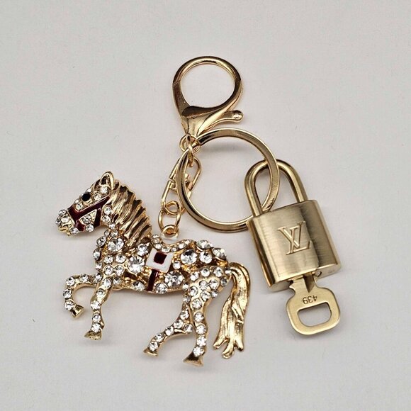 Authentic Louis Vuitton Lock & Key with unbranded Bagcharm, Keycharm, Keychain - Picture 1 of 9